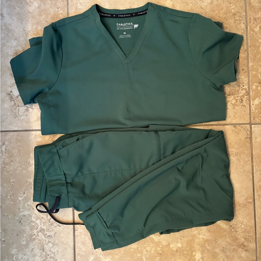 Fabletics Forest Green Scrub Set
